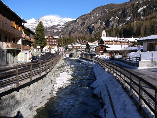 Champoluc, il centro più mondano e capoluogo del turismo invernale